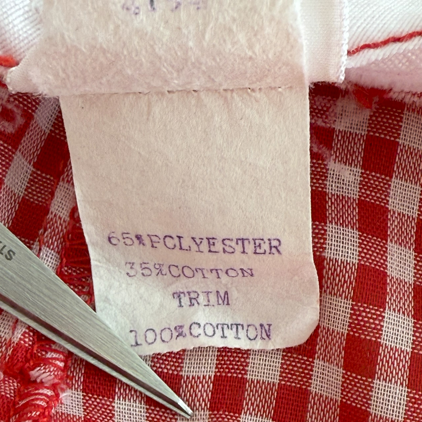 Vintage 1970's Red Gingham Short Shorts with White Flowers by Queens Way to Fashion - Small