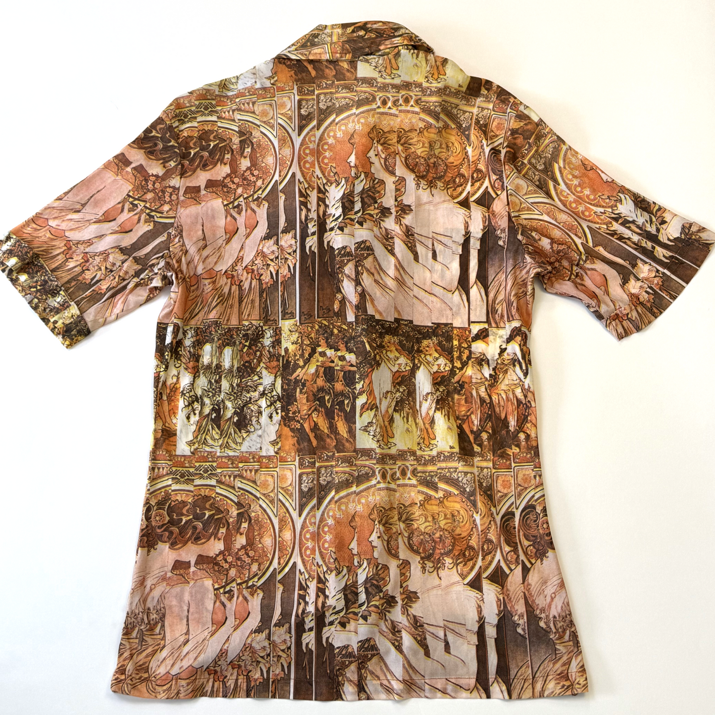 Vintage 1970s Psychedelic Art Nouveau Alphonse Mucha Print Short Sleeve Disco Shirt - Small/Medium