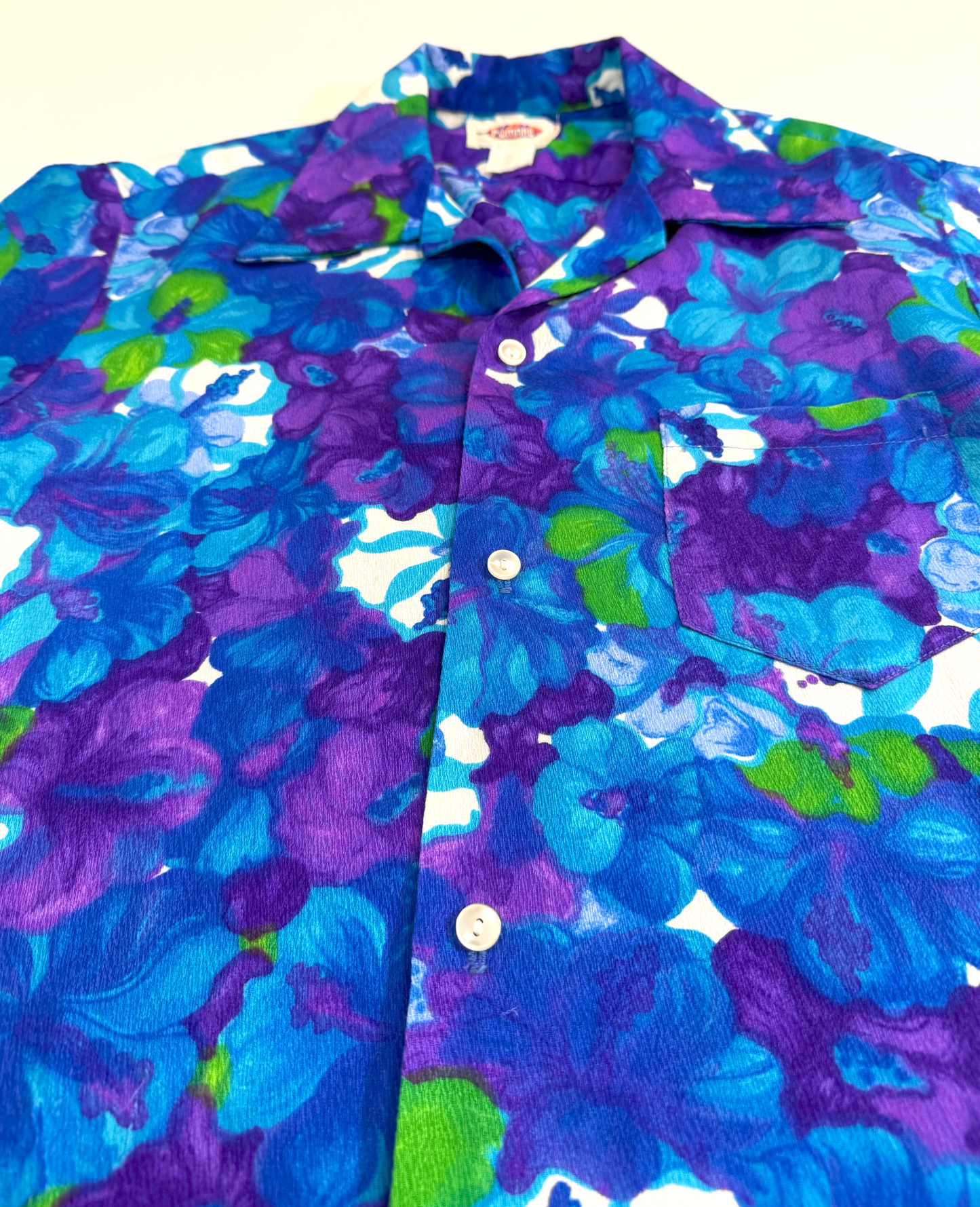 Vintage 1960's Pomare Hawaiian Blue and Purple Button Down Hawaiian Shirt - Large